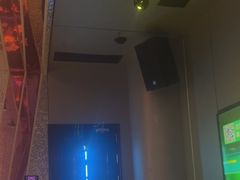 -唯爱KTV聚会餐厅(仙林东城汇店)