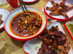 -老闵田螺馆·南昌特色小炒(梦时代店)