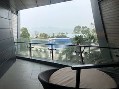 -上海滴水湖皇冠假日酒店