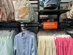-百年港湾奥特莱斯(香炉礁店)