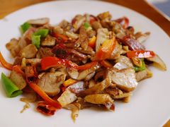 腊肉炒牛肝菌-翕庐小苑