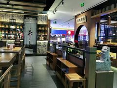 -呷哺呷哺(万达新世界店)