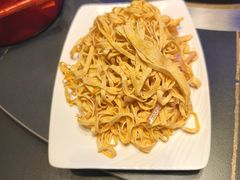 -营信刘罗锅铁锅炖(建华店)