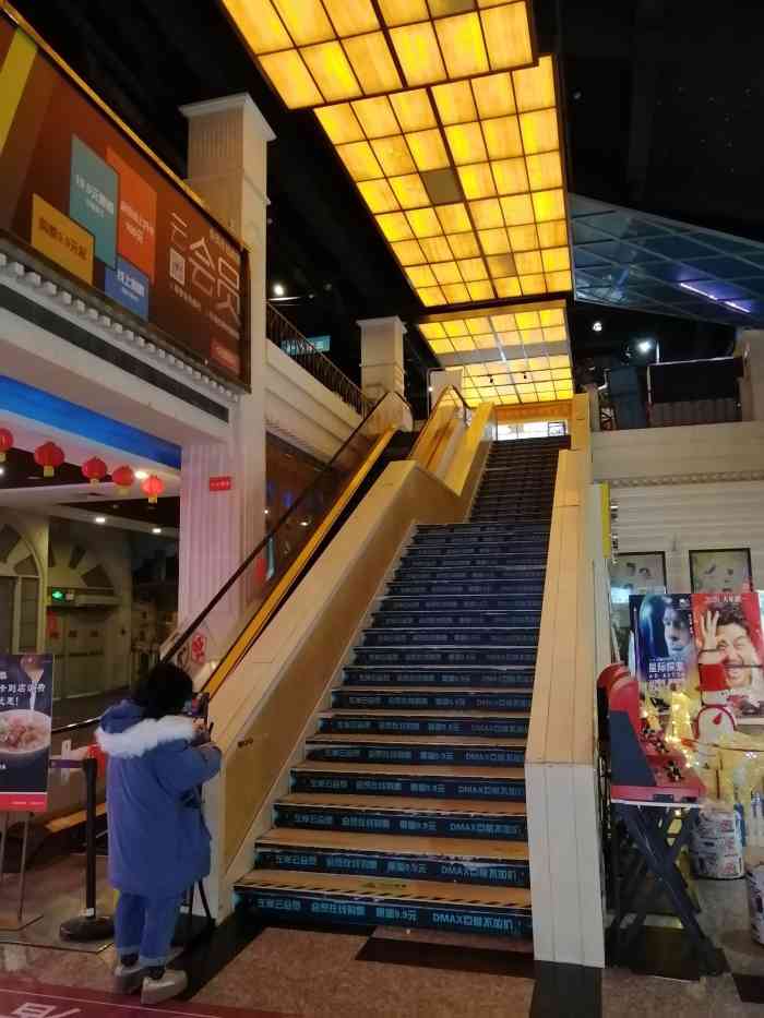 左岸国际电影城-"从初中开始 我就开始去左岸看电影 到高三.