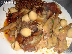 什么和干煸茶树菇-甲21号招待所