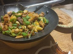 -聚鑫朋酸菜肥肠(文艺路口店)