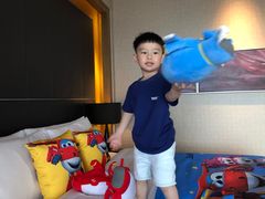 -上海滴水湖皇冠假日酒店