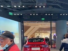 -TESLA 特斯拉(上海太古汇体验店)