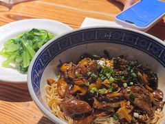 -沪西老弄堂面馆(定西路店)