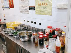 -牛一煲美食(江高店)