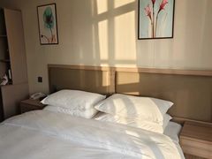 -上海怡沁园度假酒店