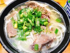-张家羊肉汤粉小吃店