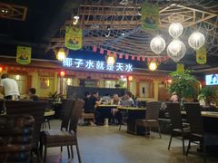 大堂-龙泉人椰子鸡.糟粕醋.海南菜(三亚旗舰店)