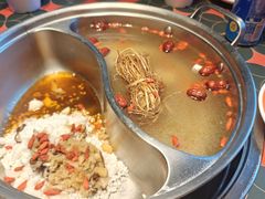 -南城十里潮汕鲜牛火锅·鲜虾生滚粥(融汇老商埠店)