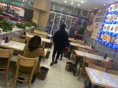 -大肚水饺锅贴·家常融合菜(新港店)