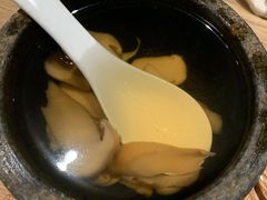 山泉水松茸汤-小大董·烤鸭(凤凰汇店)