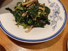 小蘑菇调菠菜-西北45°(世茂广场店)