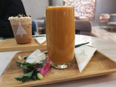 萃取奶茶-卓花境Flowerwonderland花店