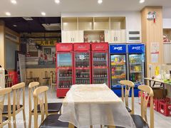大堂-江城燕子大排档(江汉路步行街店)