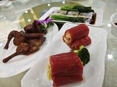 -方鼎食府