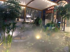 -墨居上隐·院子里火锅(峨眉店)