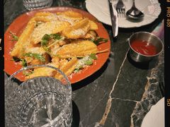 -LESCEDARS Brasserie Bistro香柏树