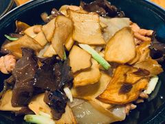 杏鲍菇竹耳爽肉片-十三式重庆江湖菜(金茂览秀城店)