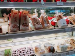 -绿姿鲜奶烘焙(新城花园店)