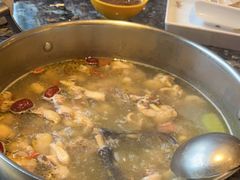 -一席地·本地鸡窝·杭帮鸡火锅(萧山银隆百货店)
