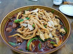 -一品红烧鸭特色川菜(三岔湖店)