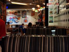 -潮庭港式茶餐厅·熊仔奶茶(同济广场店)