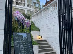 -Mark&Mars Restaurant