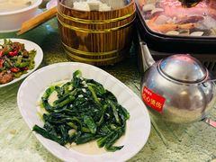 -鹏城人家海鲜酒家·23年老字号(较场尾店)