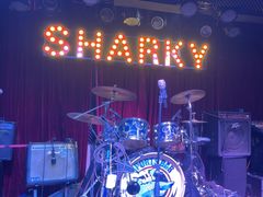 -鲨鱼美式餐厅酒吧Sharky