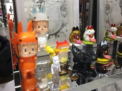 -泡泡玛特POPMART(侨福芳草地店)