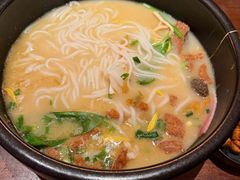 -银米·云南传统过桥米线(双廊黑金冠店)