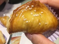 -新大咀港式茶餐厅(宝山万达店)