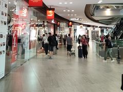 -东荟城名店仓