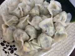 -大肚水饺锅贴·家常融合菜(新港店)