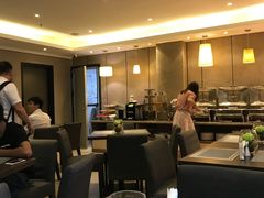 -如家精选酒店(广州萝岗宝能演艺中心香雪地铁站店)
