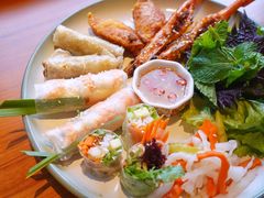 越南小吃拼盘-越美小馆·越南料理(曲江店)