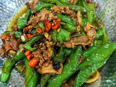 -湖南人家湘菜馆(镇江路店)