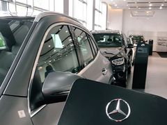 -奔驰上海利星(七宝店)
