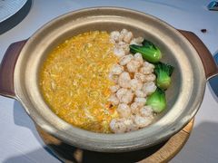 三虾蟹黄捞饭-屋里厢上海菜馆
