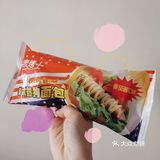 现在吃到这个真的满满回忆杀的热狗包🌭