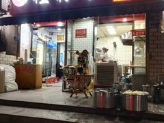 门面-覃肥叔桂林米粉(粮道街店)