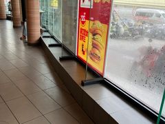 -麦当劳(虹梅路地铁站店)