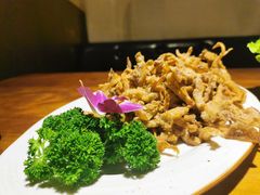 椒盐什菌-觅山云南菜(泊富ICITY店)