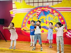 -蓝话筒·少儿成人演讲口才·主持朗诵·戏剧表演(大华第一坊店)