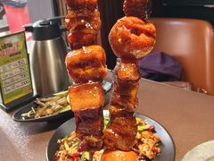 -曼听小寨海鲜烧烤·大连辣炒大王(盖州街店)